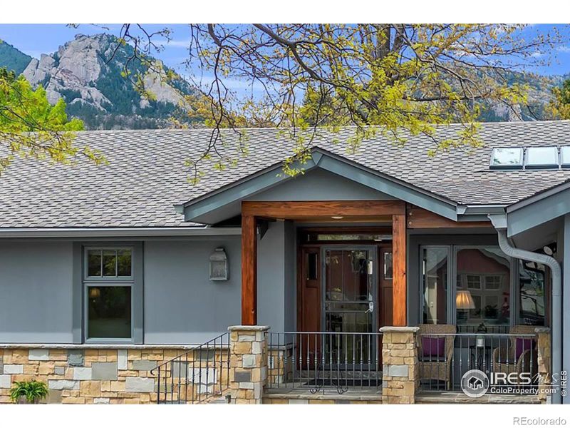2540 Briarwood Dr, Boulder, CO 80305