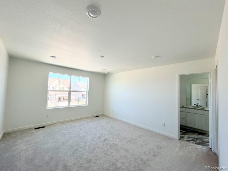 794 Yankee Boy Loop, Elizabeth, CO 80107