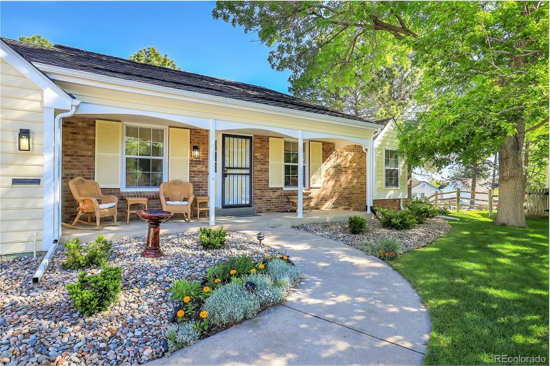 9923 W Brandt Pl, Littleton, CO 80123
