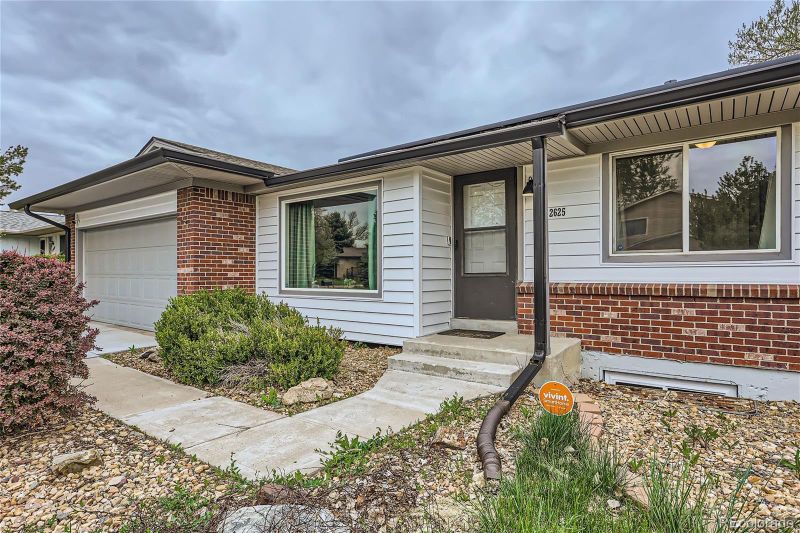 2625 S Pagosa Way, Aurora, CO 80013