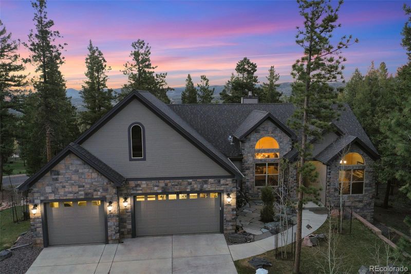 1310 Spruce Ridge Ln, Woodland Park, CO 80863