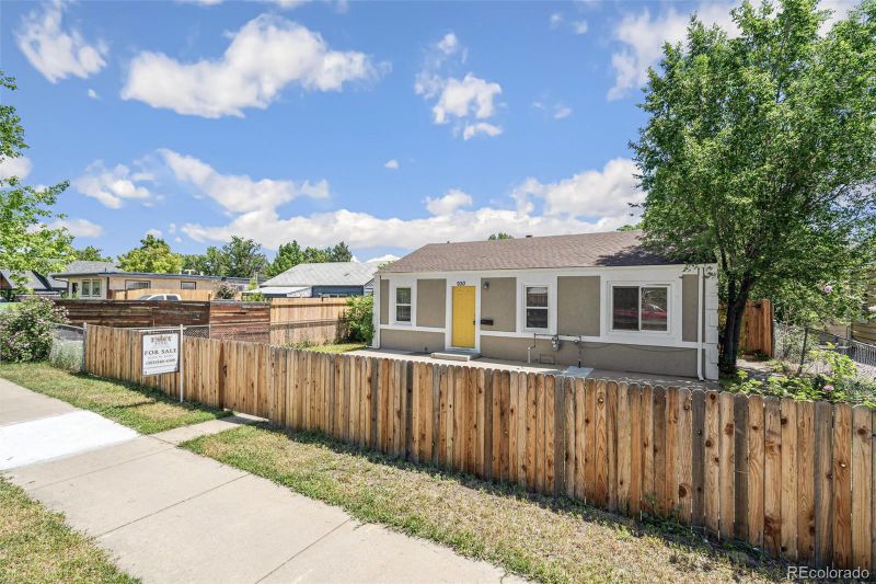930 Irving St, Denver, CO 80204