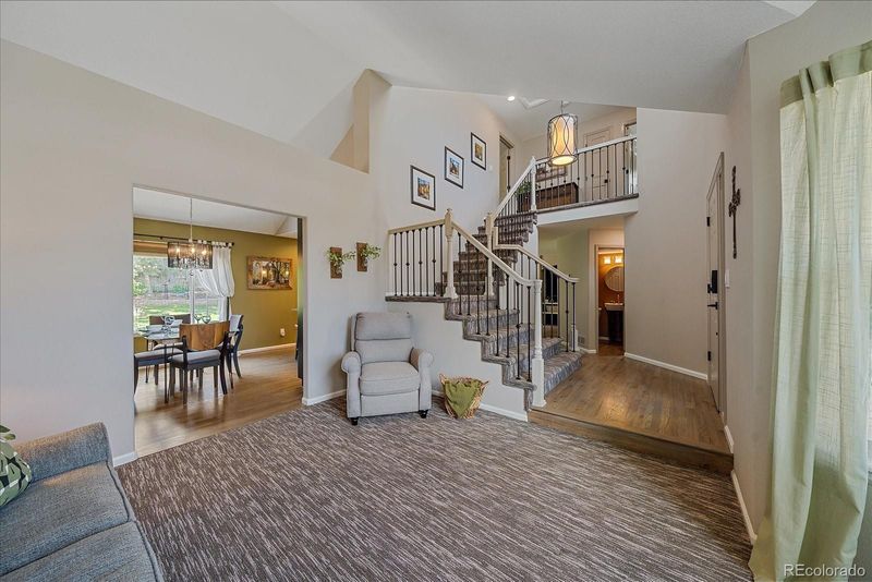 10039 Deer Creek St, Highlands Ranch, CO 80129