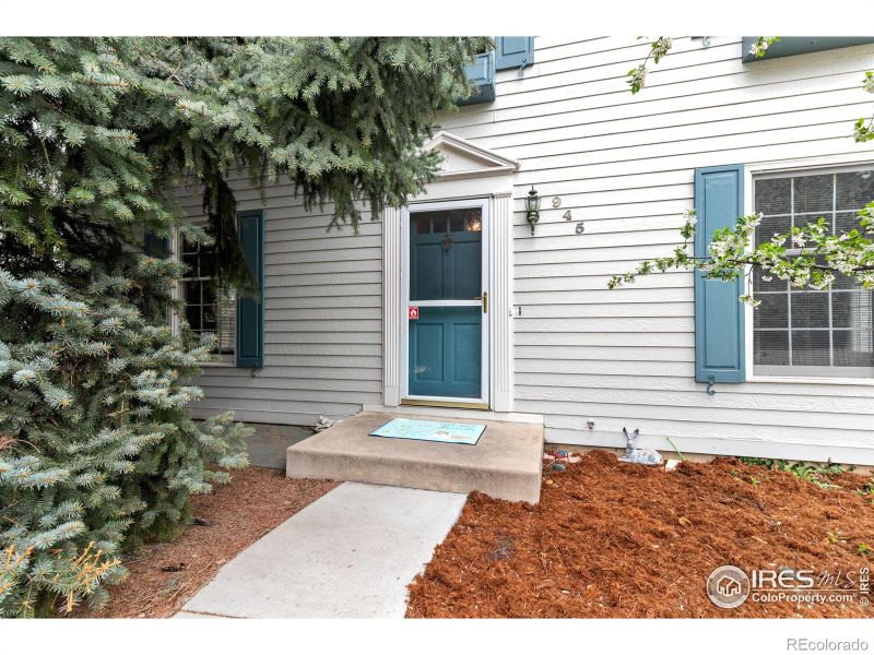 945 Chippewa Ct, Fort Collins, CO 80525