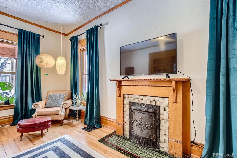 1415 N Franklin St #2, Denver, CO 80218