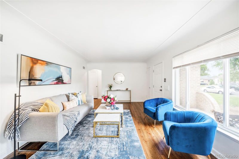 2919 Elm St, Denver, CO 80207
