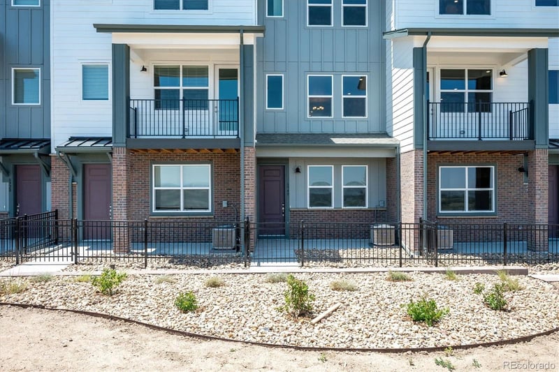 6940 Merseyside Ln, Castle Pines, CO 80108