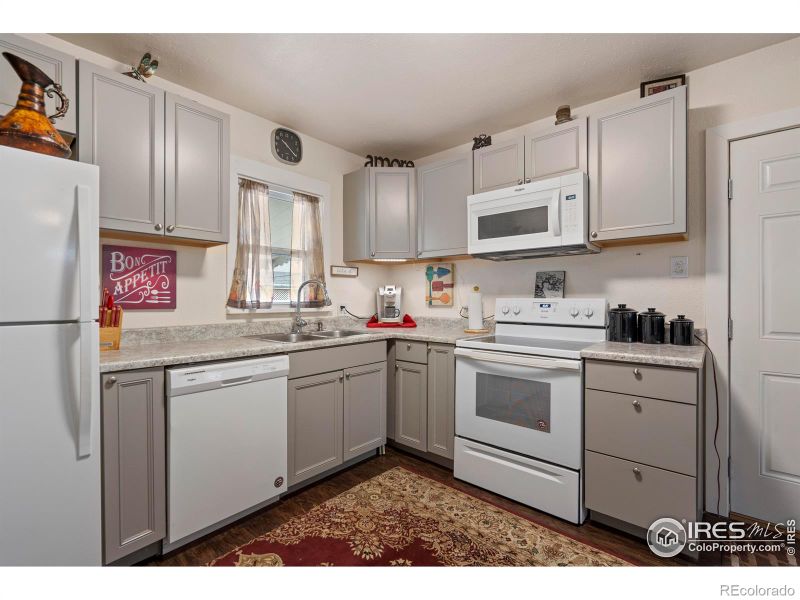 322 10th St, Greeley, CO 80631