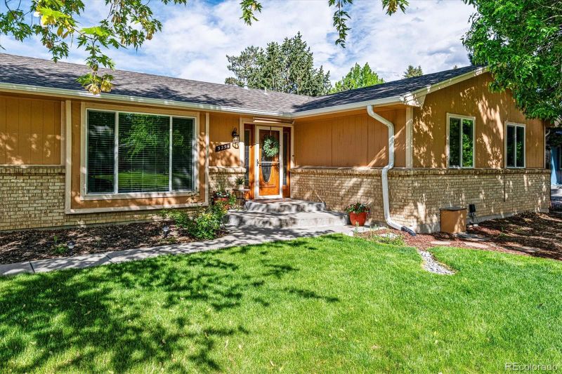 5254 S Perry Ct, Littleton, CO 80123