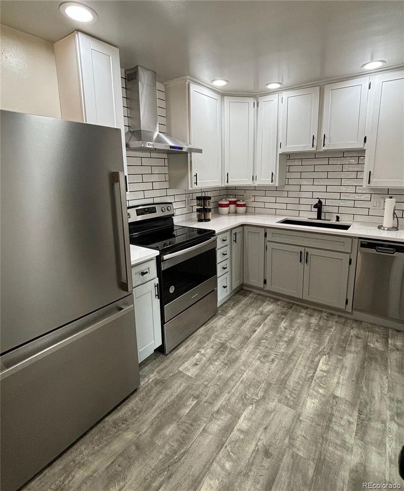 1240 Moline St, Aurora, CO 80010