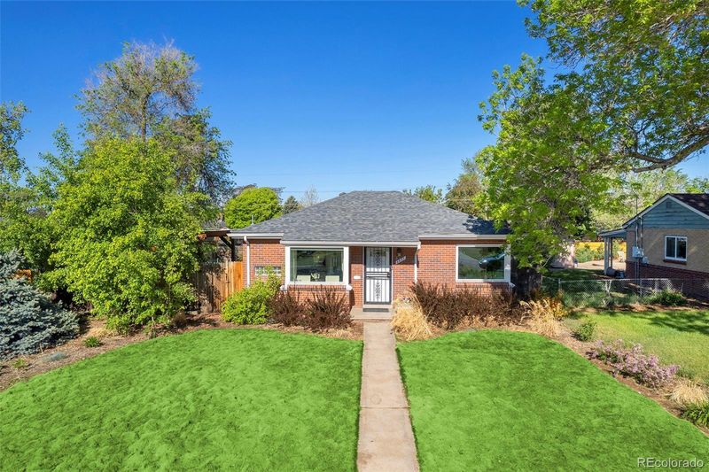 3621 Oneida St, Denver, CO 80207