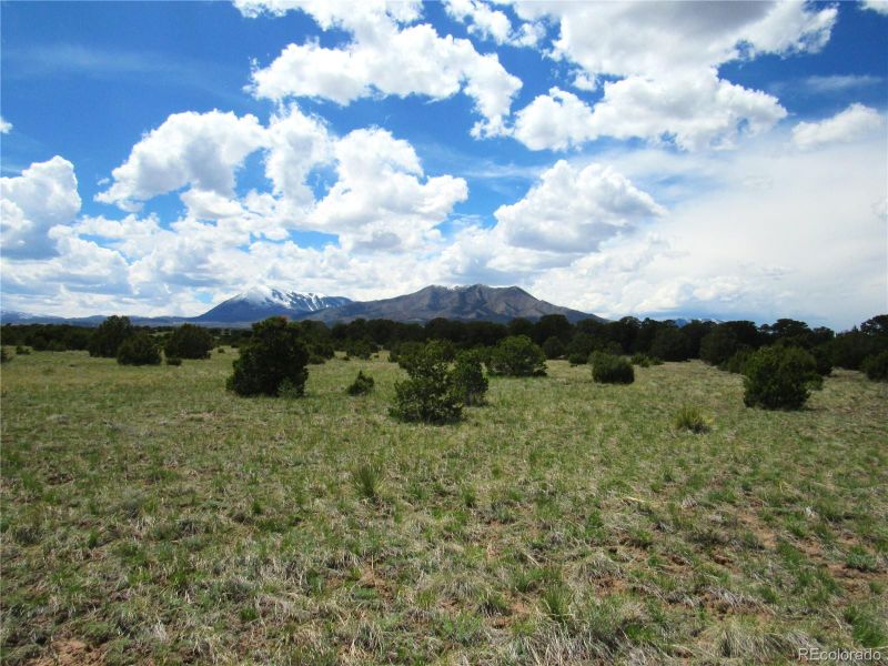 4042 Comanche Dr Lot 17 and 18, Walsenburg, CO 81089