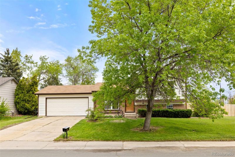1302 Elmwood St, Broomfield, CO 80020