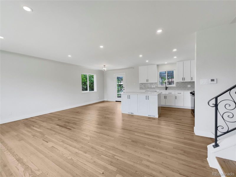 3535 Eudora St, Denver, CO 80207