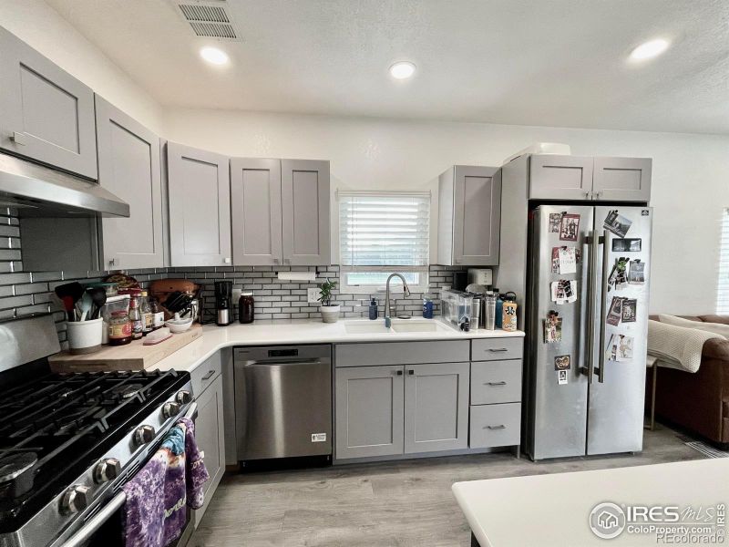 320 E Carnahan St, Holyoke, CO 80734