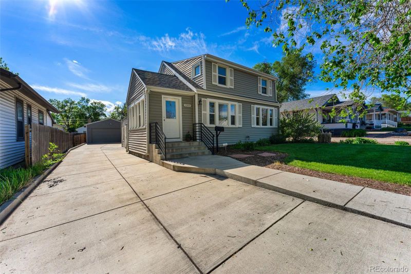 2555 Fenton St, Edgewater, CO 80214