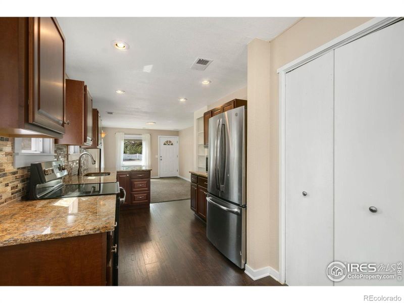 1002 N 4th St, Berthoud, CO 80513