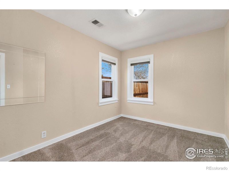 1002 N 4th St, Berthoud, CO 80513