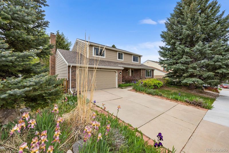 9985 W 81st Dr, Arvada, CO 80005