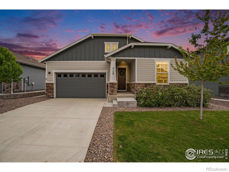2129 Setting Sun Dr, Windsor, CO 80550