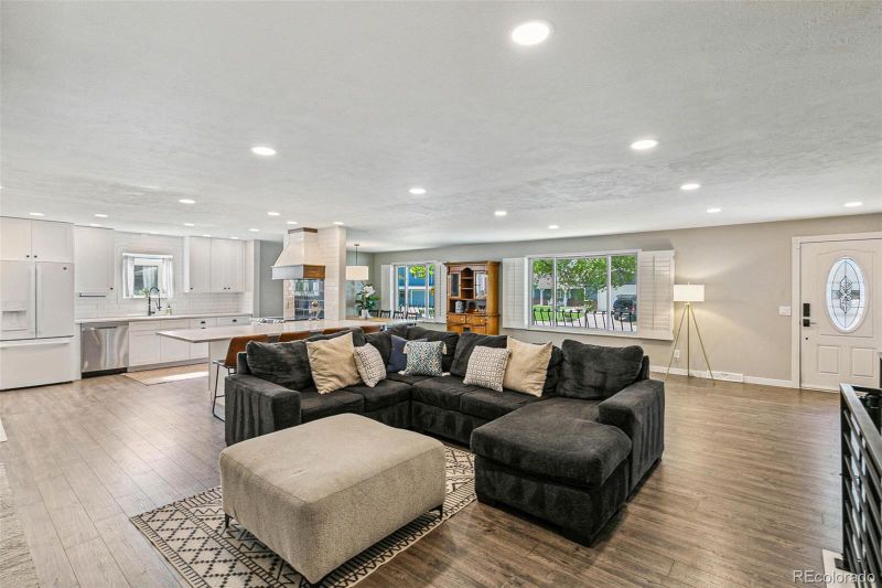 6100 W 82nd Dr, Arvada, CO 80003