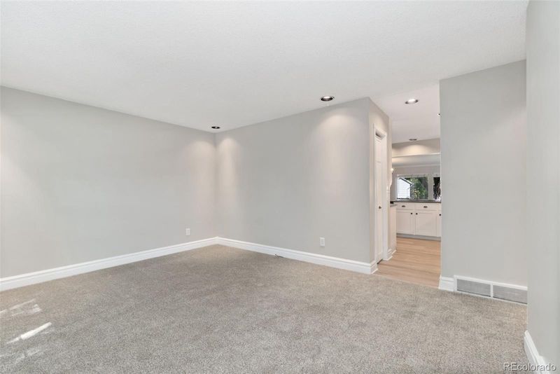 8745 W 93rd Ave, Broomfield, CO 80021