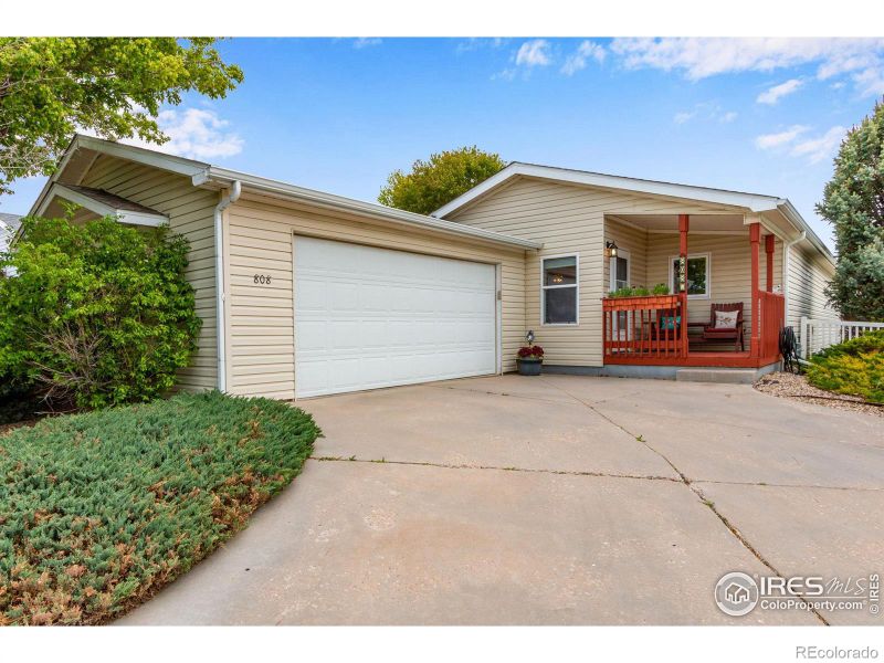 808 Sunchase Dr, Fort Collins, CO 80524