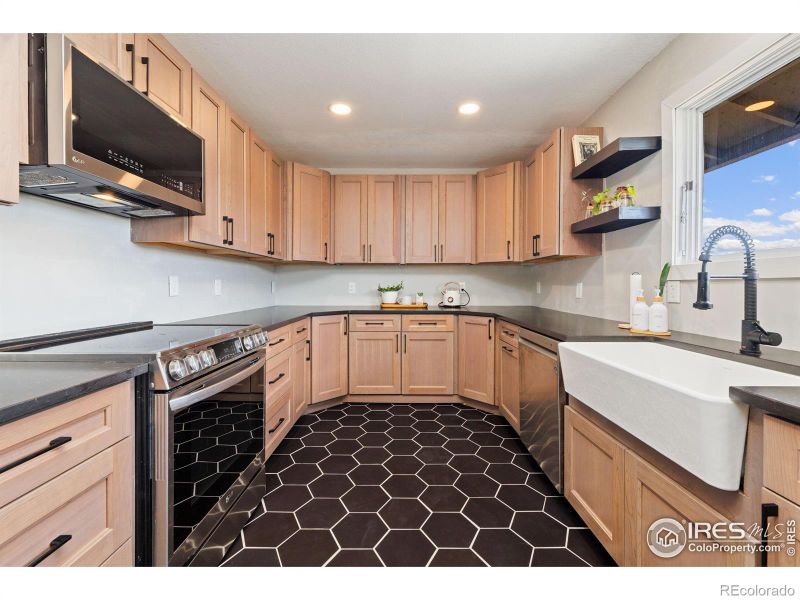 1255 Juniper Dr, Estes Park, CO 80517