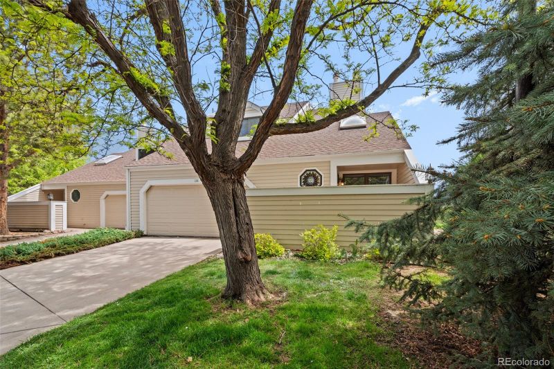 138 S Fraser Cir, Aurora, CO 80012