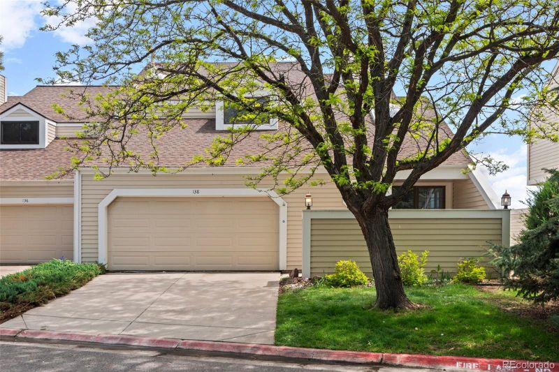 138 S Fraser Cir, Aurora, CO 80012