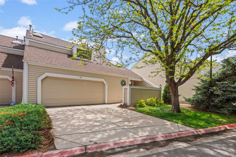 138 S Fraser Cir, Aurora, CO 80012