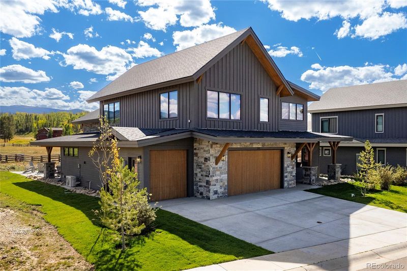 305 Hay Meadow Dr, Fraser, CO 80442