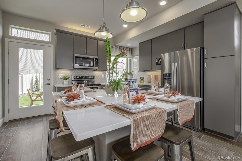 1106 Sugarloaf Ln, Erie, CO 80516