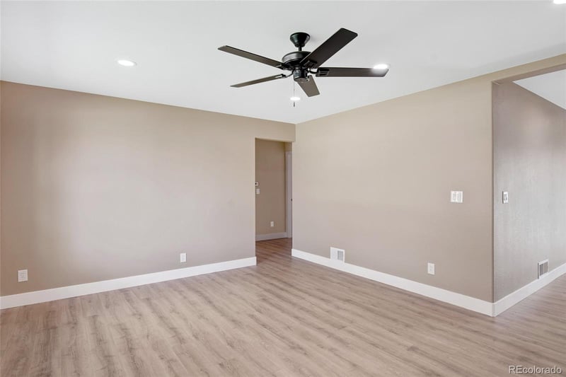 501 Navajo Ave, Simla, CO 80835