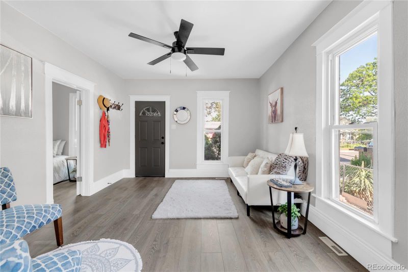 4522 Logan, Denver, CO 80216