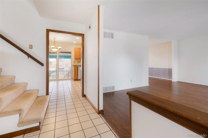 1535 S Vaughn Cir, Aurora, CO 80012