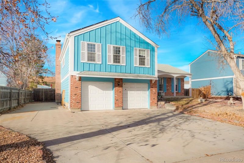 1535 S Vaughn Cir, Aurora, CO 80012