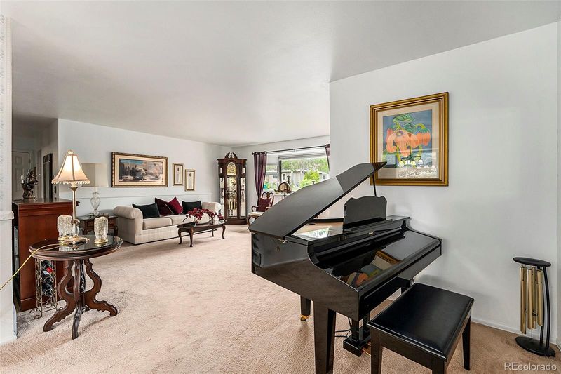 5450 Bryant St, Denver, CO 80221