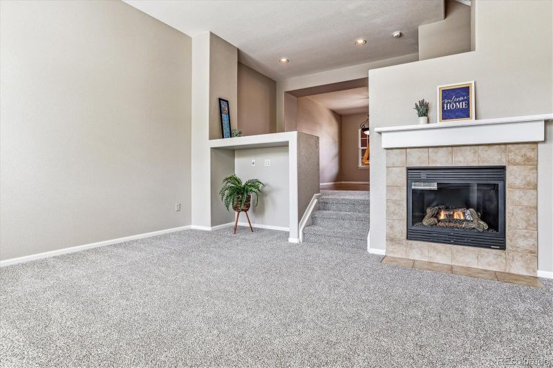 9452 Elmhurst Ln #B, Highlands Ranch, CO 80129