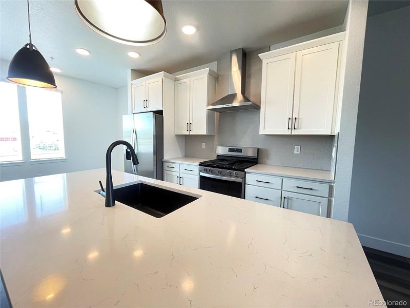 2734 W 68th Ave, Denver, CO 80221