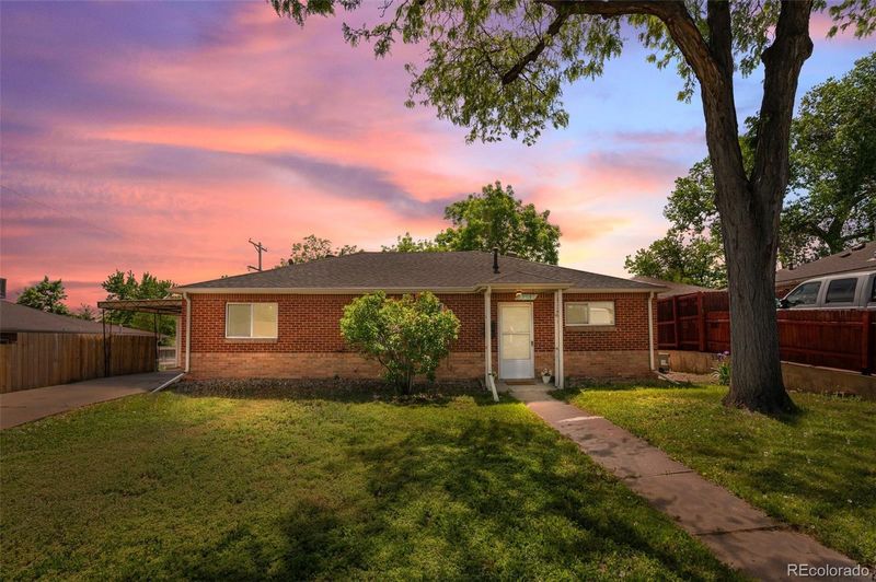 9351 Ellen Ct, Thornton, CO 80229