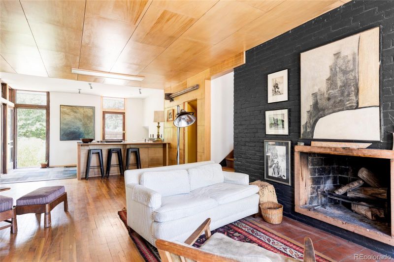 3025 Glencoe St, Denver, CO 80207