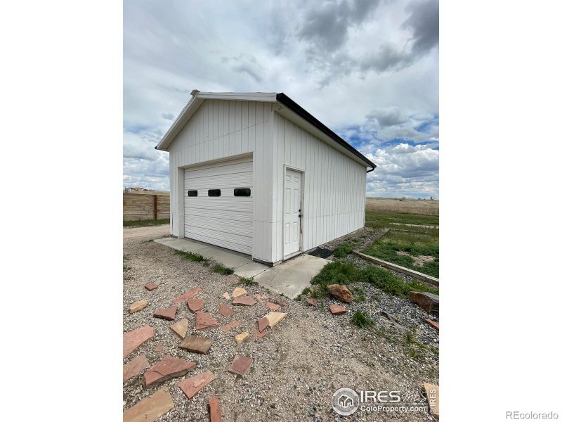 420 7th Ave, Deer Trail, CO 80105