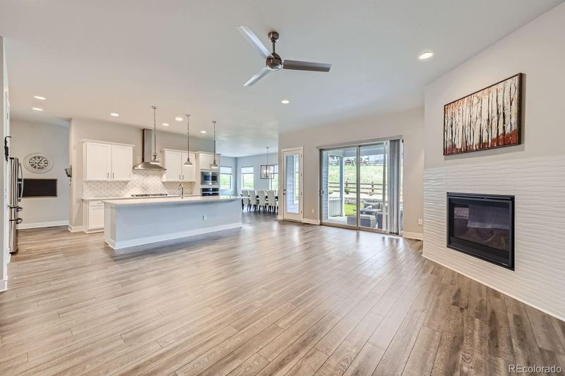 18247 W 95th Ave, Arvada, CO 80007