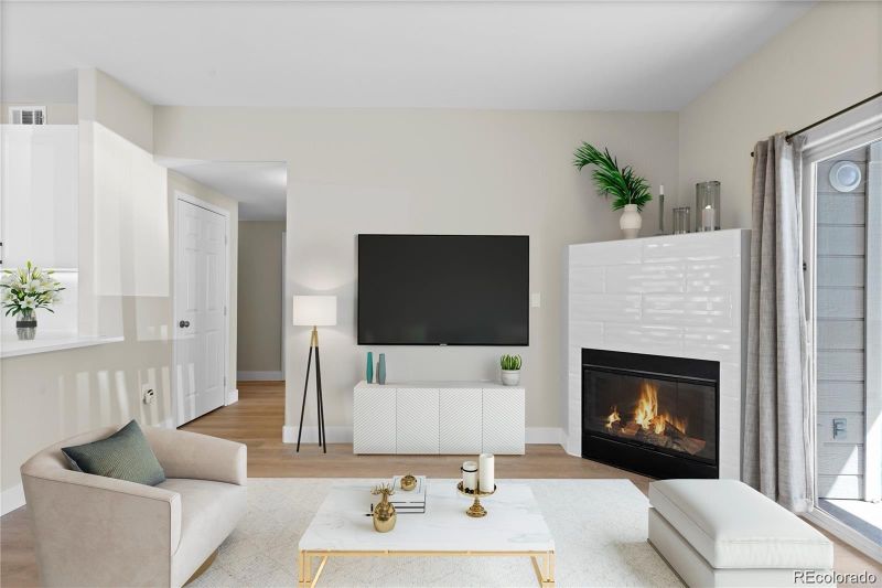 8425 Pebble Creek Way #103, Highlands Ranch, CO 80126