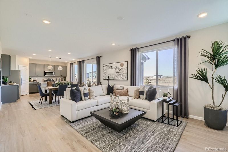 10177 Quentin Ct, Commerce City, CO 80022