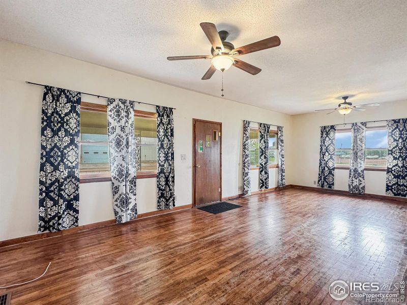 622 S Burlington Ave, Haxtun, CO 80731
