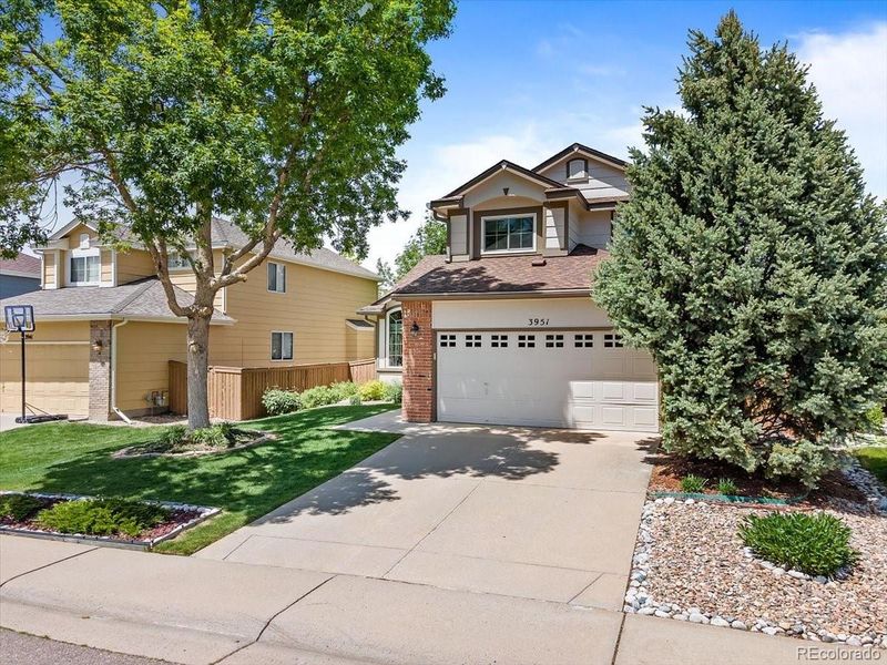 3951 Garnet Ct, Highlands Ranch, CO 80126