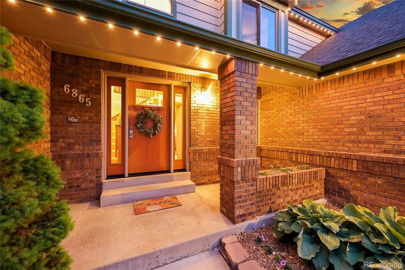 6865 Allison St, Arvada, CO 80004