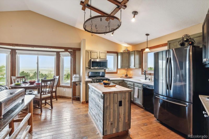 43588 Evening Star Ct, Elizabeth, CO 80107